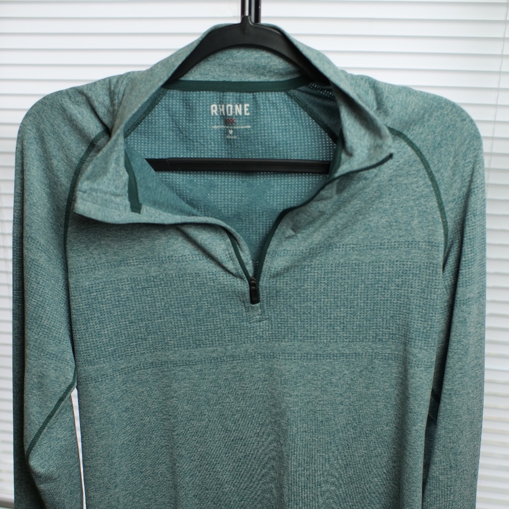 Rhone Celliant Seamless Quarter Zip in Tazman Blue Heather sz Medium